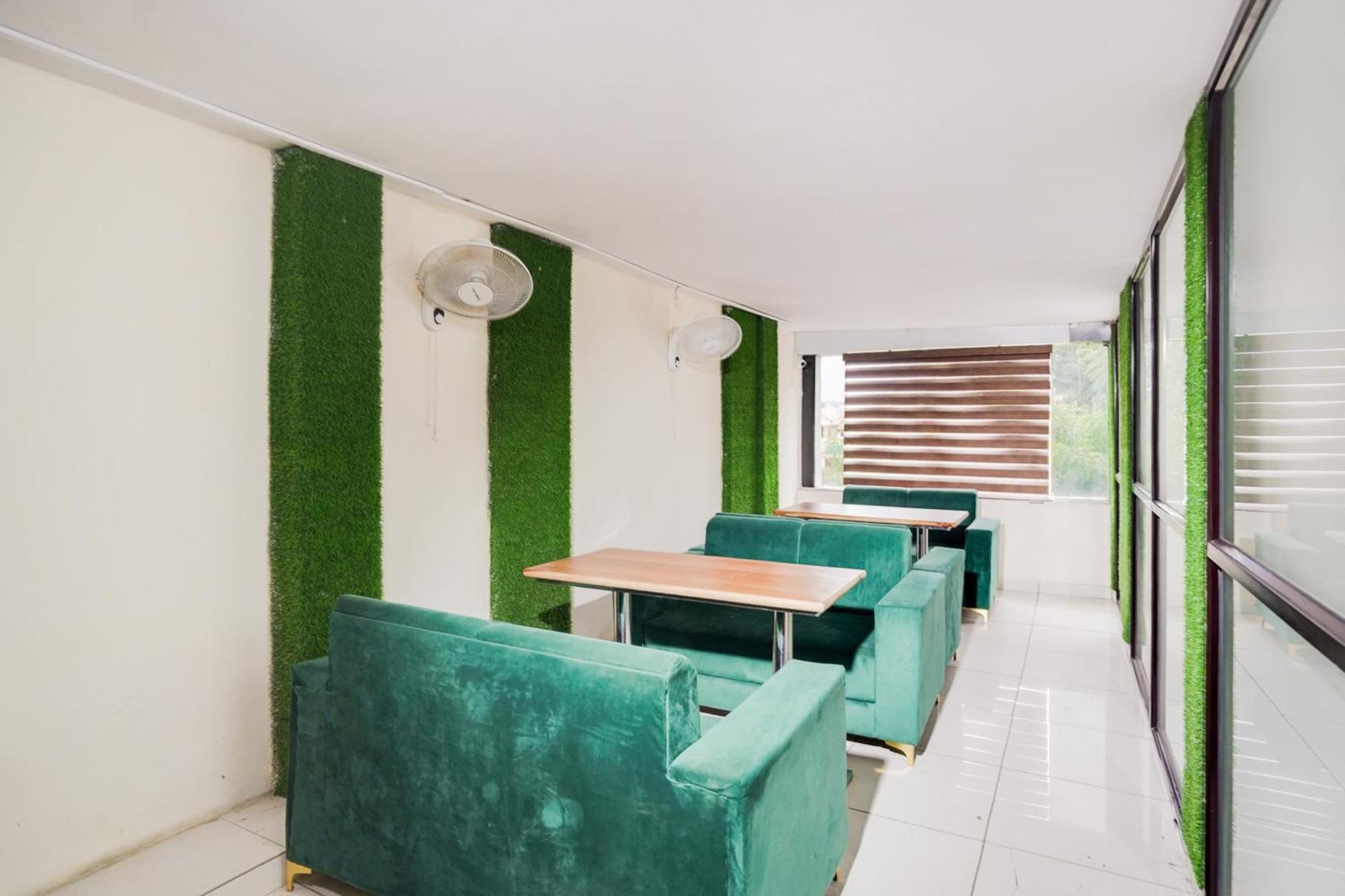 Super Oyo Hotel O Sky Wings Ατζμέρ Εξωτερικό φωτογραφία